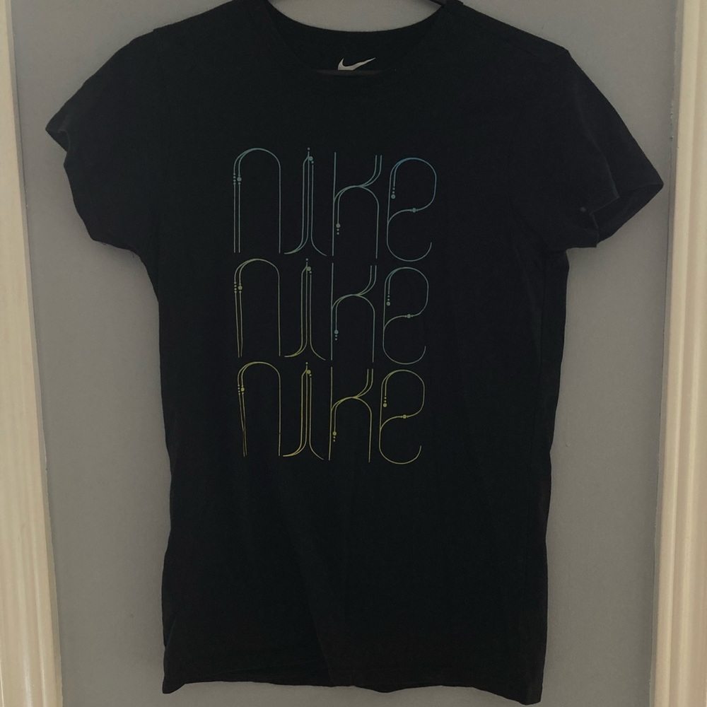 Black Nike t-shirt size extra large good condition